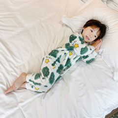 宝宝法兰绒连体睡衣冬装婴儿爬爬服小男童女童秋冬季珊瑚绒家居服