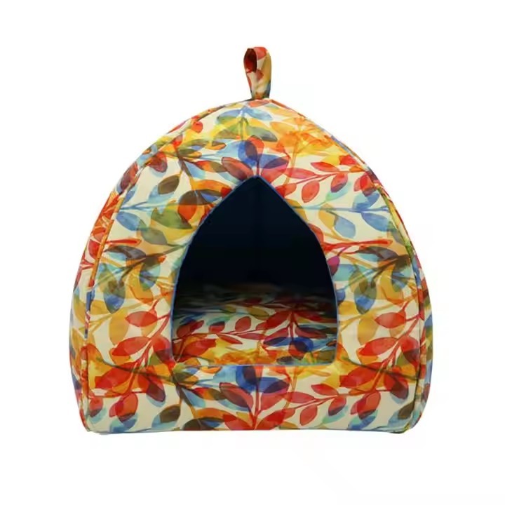 Leaves Triangle Cat Bed