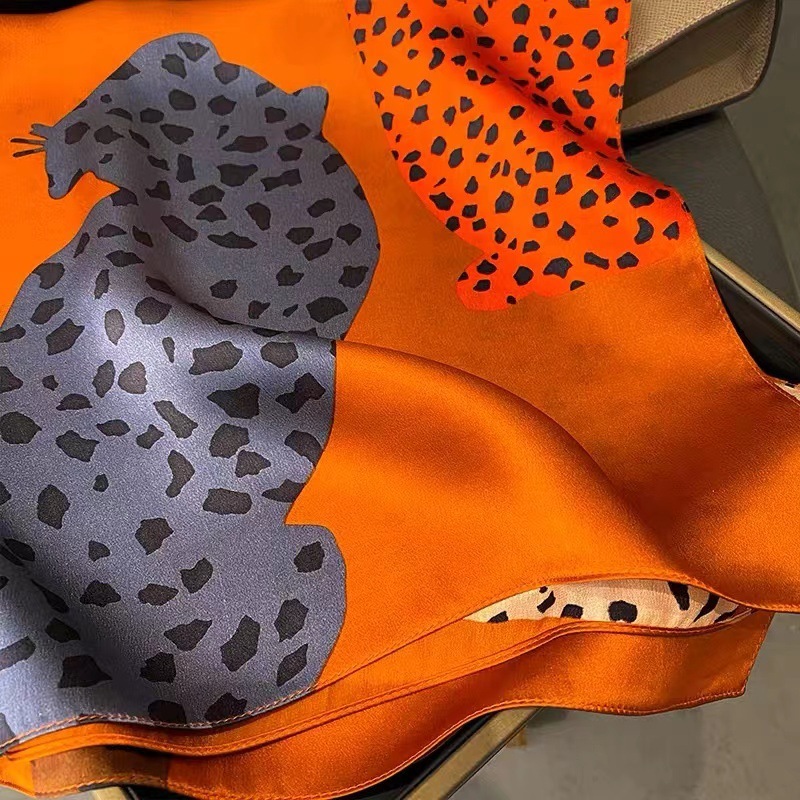 100% Real Mulberry Silk Scarf with Leopard Pattern Print – Headscarf, Hair Wrap, Neck Scarf, Neckerchief