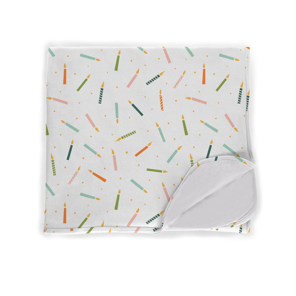 Customized Single Layer Bamboo Viscose Summer Blanket with Holiday Accessory Cake Balloon Gift Flag Pattern For Baby, Kids Blanket