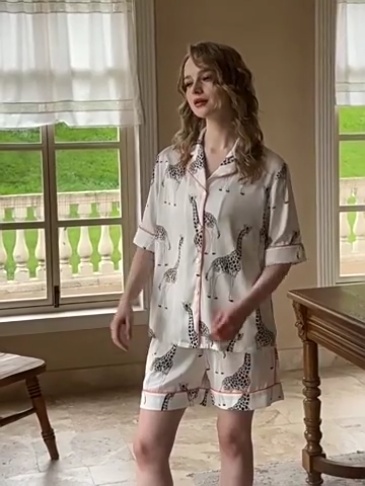 【白底长颈鹿】新款睡衣女夏季短袖开衫薄款卡通家居服套装可外穿
