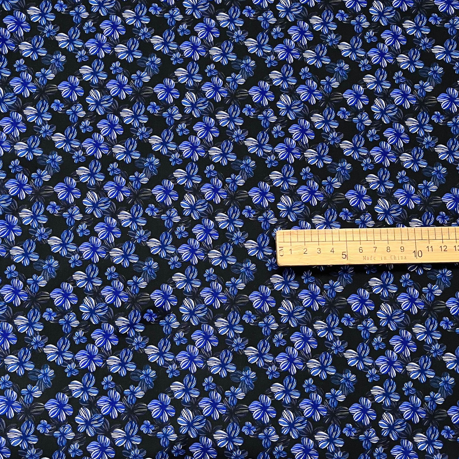 全棉60支府绸面料数码印花小碎花款箱包旗袍连衣裙家居服服装面料