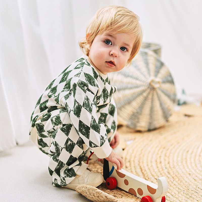 Green Check Baby Set – Soft Long Sleeves and Comfortable Pants Suit for Boys and Girls