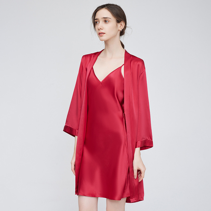 19 MM 100% Mulberry Silk Sleepwear Set–Red Luxury Sleep Robe