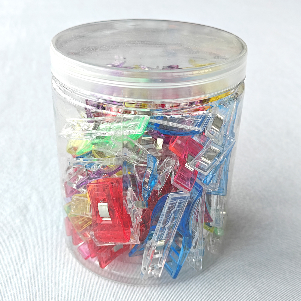 Colorful Plastic Sewing Clips – Ideal for Quilting, Sewing & Craft Projects