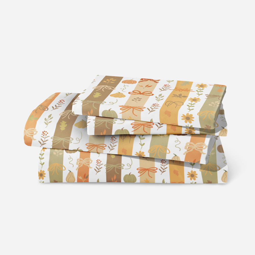 Bedding Set – Cute Fall Pumpkin & Coquette Bow Print