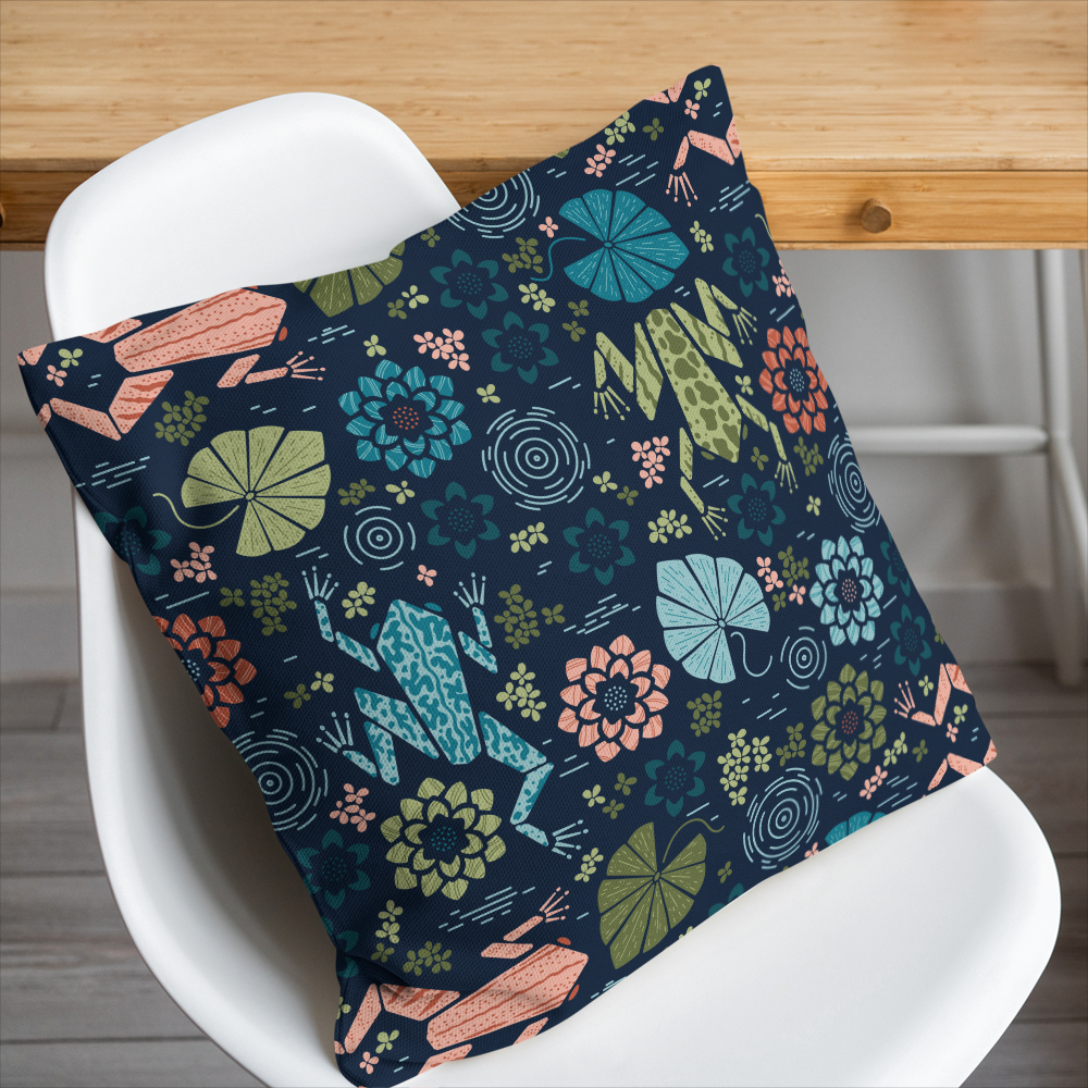 Throw Pillow – Colorful Pond Marsh Frog With Water Lily Flowers And Leaves