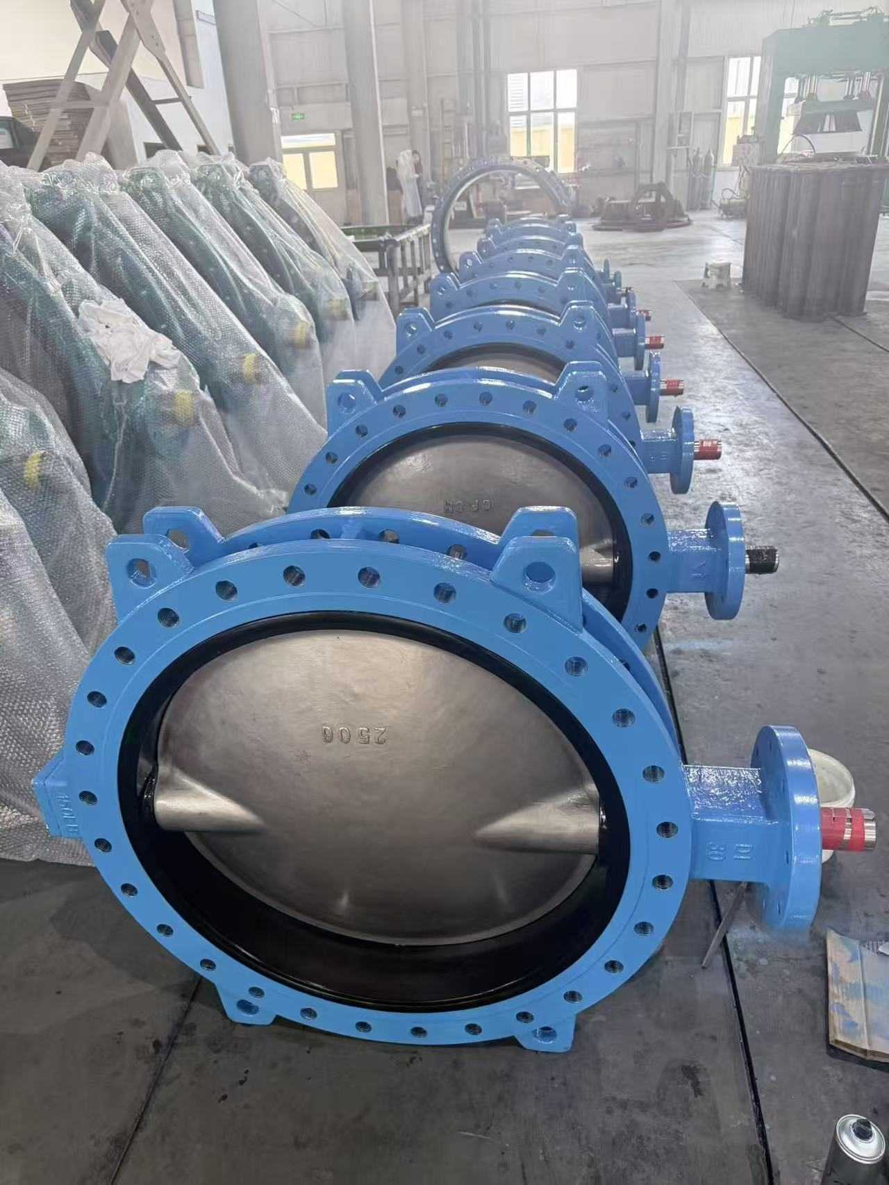 30" Lug Butterfly Valve — Undercut Disc Design, Low Torque,30" Lug Butterfly Valve — Undercut Disc Design, Low Torque,Válvula Laux