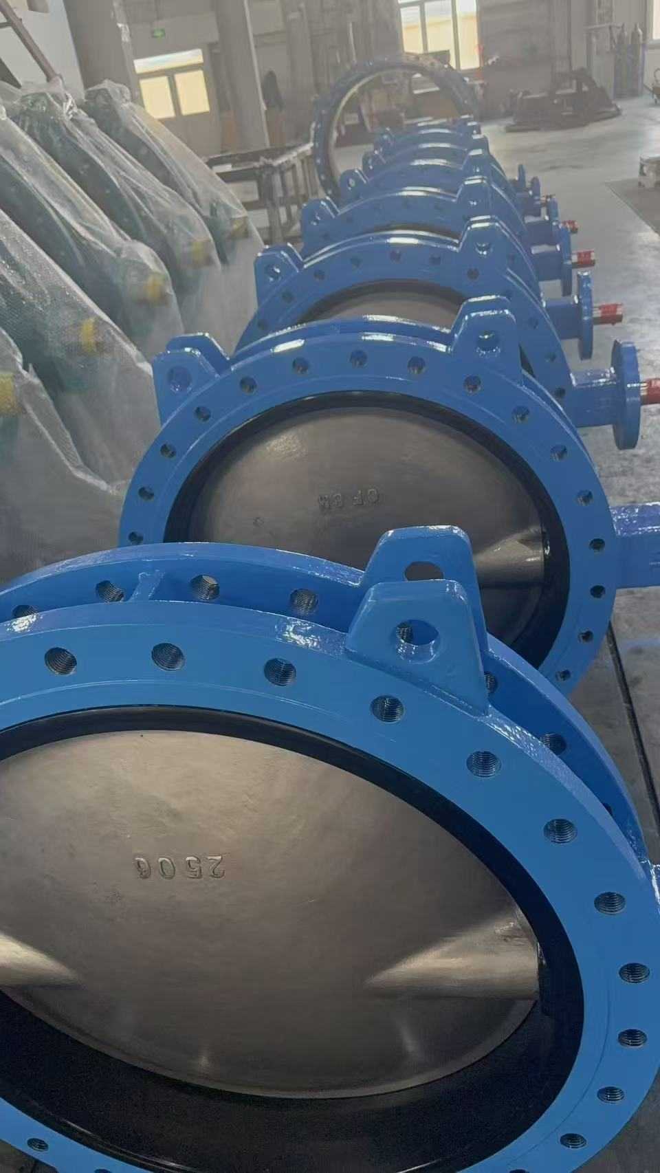 30" Lug Butterfly Valve — Undercut Disc Design, Low Torque,30" Lug Butterfly Valve — Undercut Disc Design, Low Torque,Válvula Laux