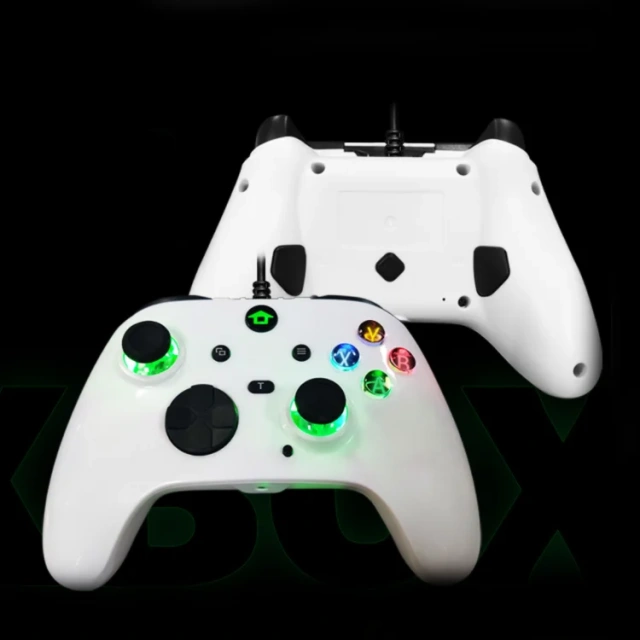 High Quality Full Function Wired Gamepad With Light For XBOX ONE/PC Game Controller