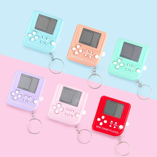 Wholesale Mini Keychain Classic Retro Built-In 23 Games Gaming Player Machine Toys
