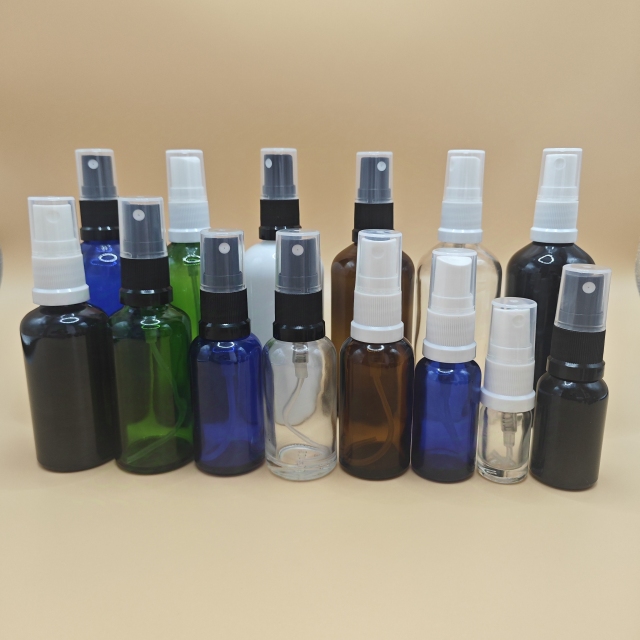 Glass bottle with plastic mist sprayer. 5ml 10ml 15ml 20ml 30ml 50ml 100ml in stock for wholesale.