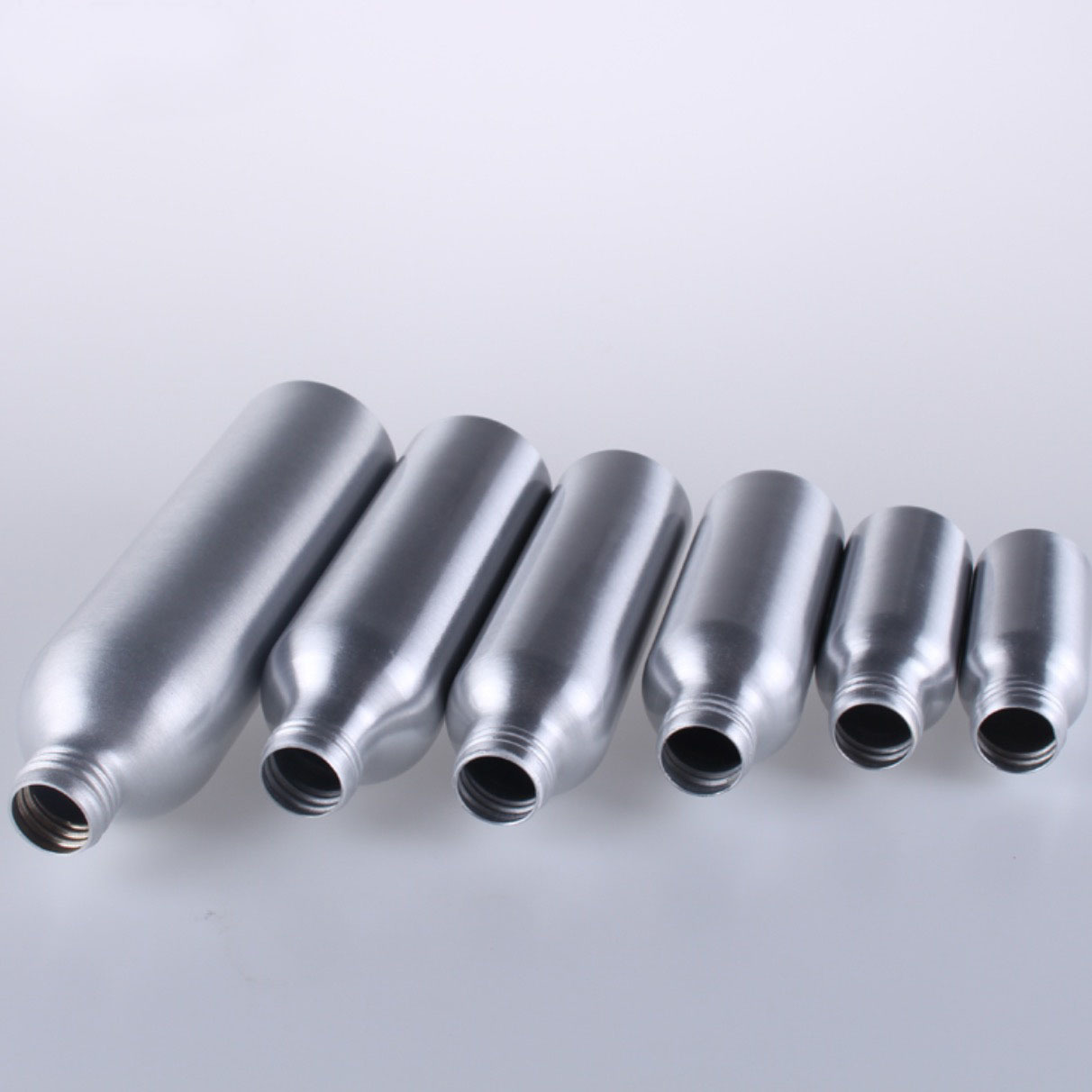 Aluminum bottle with lotion pump,30ml 50ml 100ml 120ml 150ml 200ml 250ml 300ml in stock.