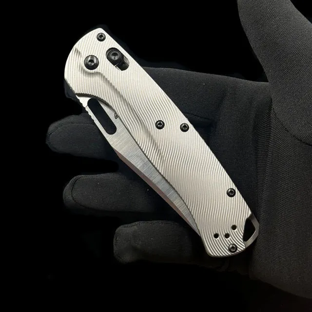 Benchmade BM 15535 TIP Hunt Taggedout AXIS 100% 14C28N Titanium Folding Knife
