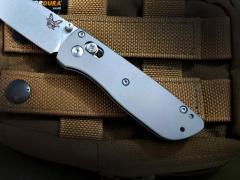 Benchmade Mini BM Bugout AXIS Folding Knife 2.28" S30V Satin Plain Blade, Titanium Alloy Handles - 535