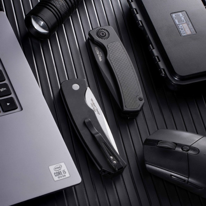 Pro-Tech Magic II AUTO Folding Knife 3.94" 154CM DLC Plain Blade, Black Aluminum+Carbon Fiber Handles