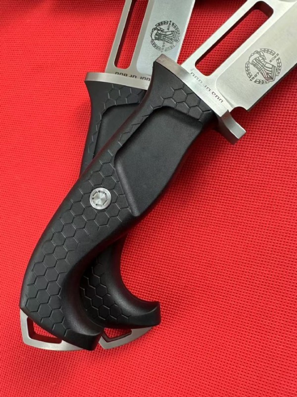 Extrema Ratio Knives Dobermann IV K1 Tactical Knife 7.31" N690 Blade, Forprene Handles