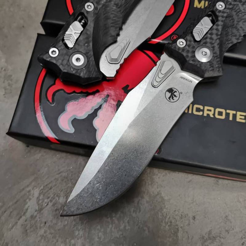 MT Amphibian RAM-LOK Manual Knife 3.62" M390MK Plain Folding Blade, Carbon Fiber Handles