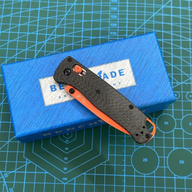 BM 535 Knife Bugout AXIS Folding Balde 3.24" S30V Satin Plain Blade, Carbon Fiber Handles