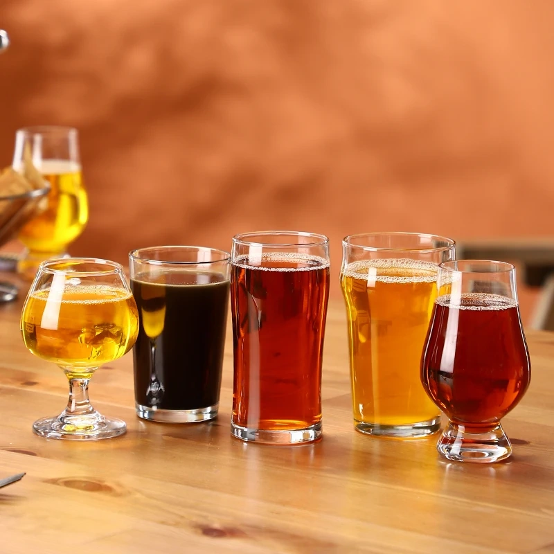 Wholesale Custom Logo Hand Blown Beer Mug World Football Wine Glass Cup Cheap Beer Glasses Set Clear Craft Pilsner Beer Glass