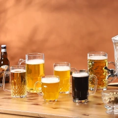 Wholesale Custom Logo Hand Blown Beer Mug World Football Wine Glass Cup Cheap Beer Glasses Set Clear Craft Pilsner Beer Glass