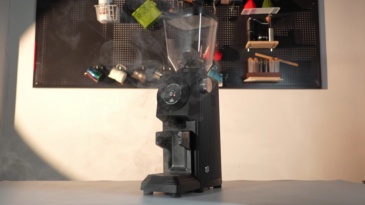 ITOP GE83 Best Commercial Coffee Grinder | 83mm Flat Burr Electric Espresso Coffee Bean Miller with Plasma Static Elimination,Commercial Coffee Machine Supplier | CE/UL Certified | ITOP Cafe,IT-GE83 Commercial Coffee Bean Grinder Plasma Static Elimination Design 83mm Flat Burr Electric Espresso Coffee Bean Miller