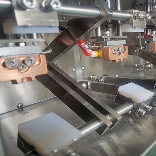 BD1410B2 Filling and Sealing Machine