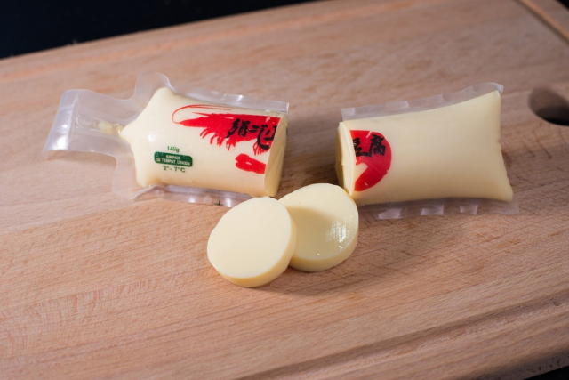 Egg tofu filling machine