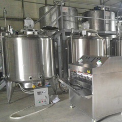 Electric heating mixing tank