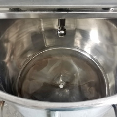 Single layer storage tank