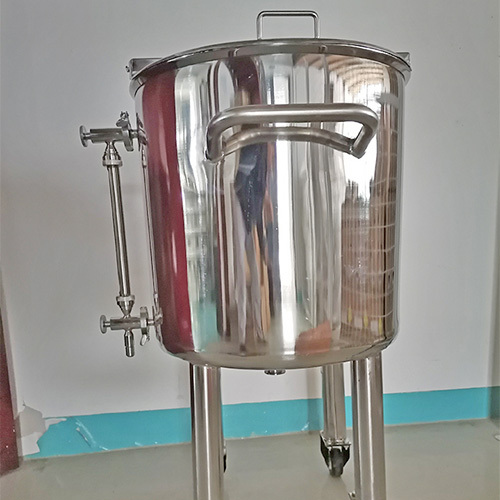 Single layer storage tank