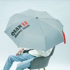 Luxury reverse colorful 3 fold umbrella auto open windproof business gift umbrella with reflective stripe