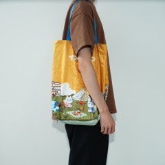 Tiozomoo Wholesale umbrella environmental protection creative design 3 folded UV coated pocket with shopping bag umbrella