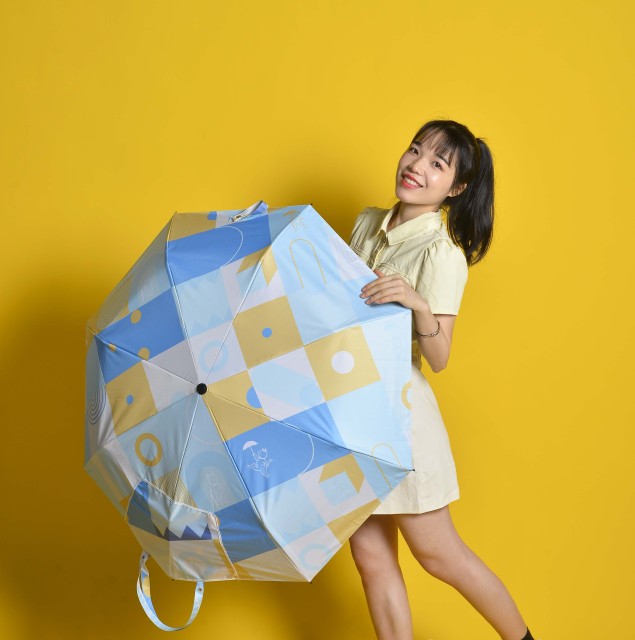 New design custom logo super mini 3 folding umbrella with handbag pocket umbrella