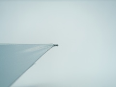 Wholesale 3 Fold UV Umbrella Eco Friendly Travel Shopping Bag Tote Umbrella Hot Sale Souvenir Umbrella with Bag for Promotion