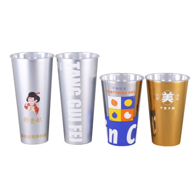 In-mold labeling cups