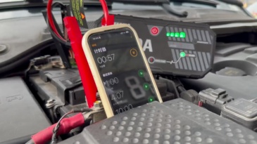 JF Starter F40-6250 | CCA 960, 16000mAh  Portable Car Jump Starter & Power Bank | For 10.0L gasoline / 6.5L diesel Engines  |  OEM Customizable,GZ Jolly Flying Ltd