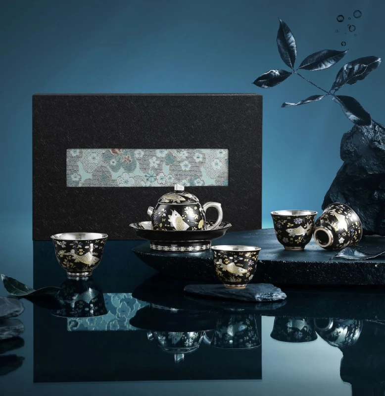 Silver-decorated Tea Set - Fish and Waterweed