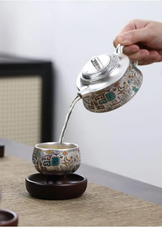 Silver-decorated Tea Set - Ancent Texture