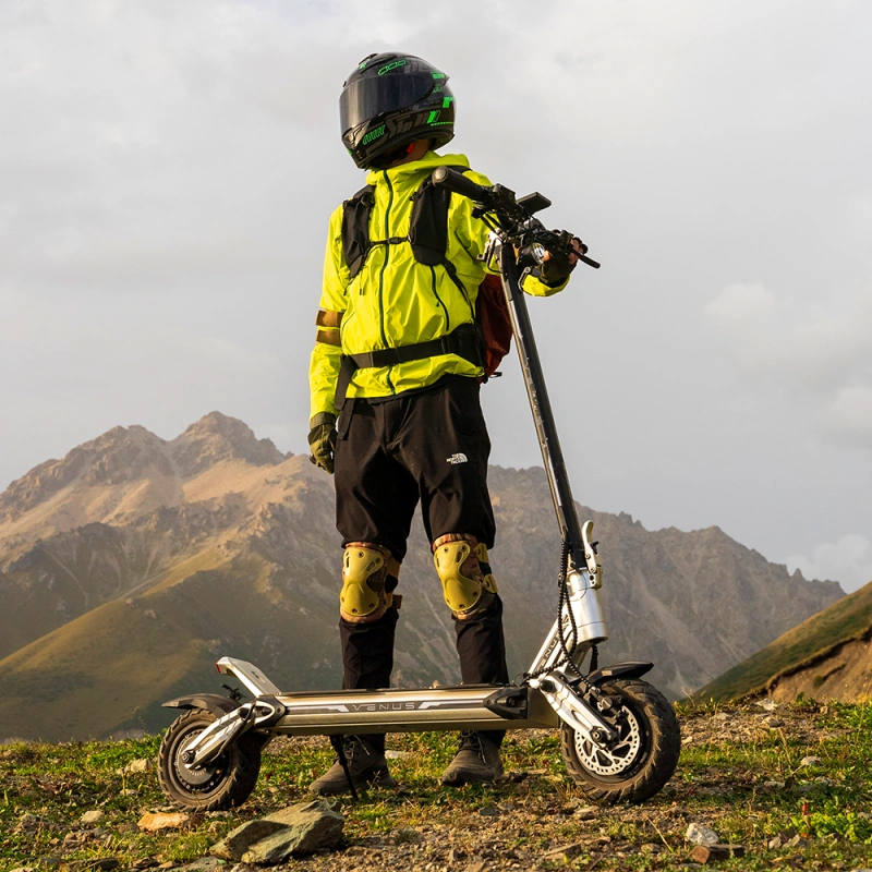 Venus 10 ECO Lightweight Commuter Electric Scooter - 800W Single Motor, 45km/h Top Speed, 50km Range, Perfect for Daily Commuting