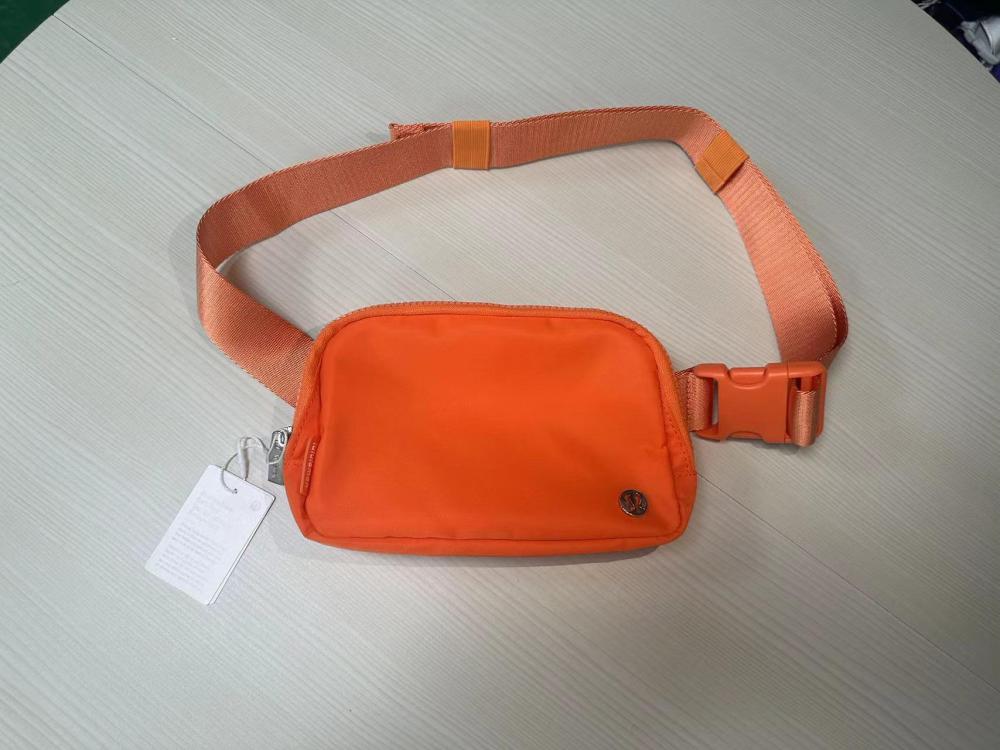 Everywhere Belt Bag 1L With Adjustable Strap