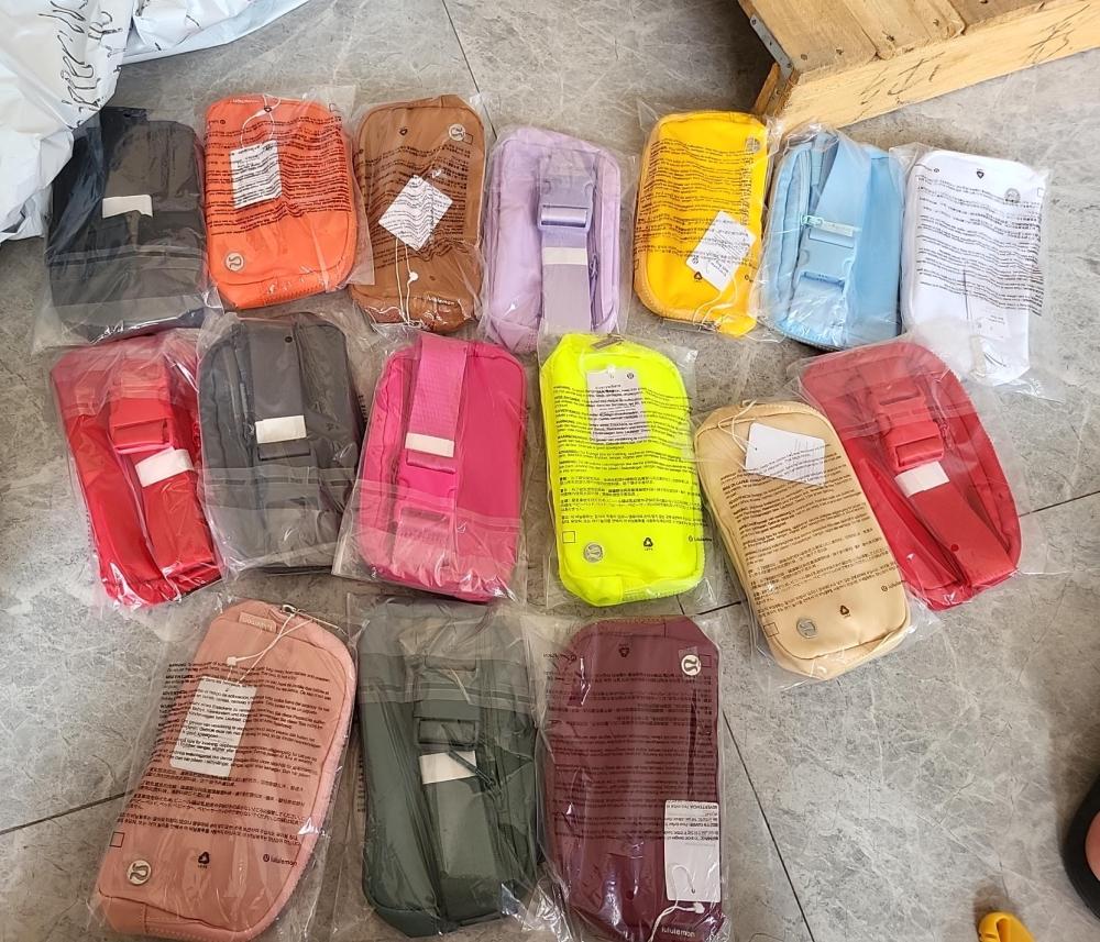 Everywhere Belt Bag 1L With Adjustable Strap