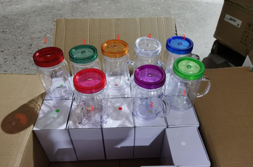 20oz Snow Globe Mugs With Color Lids