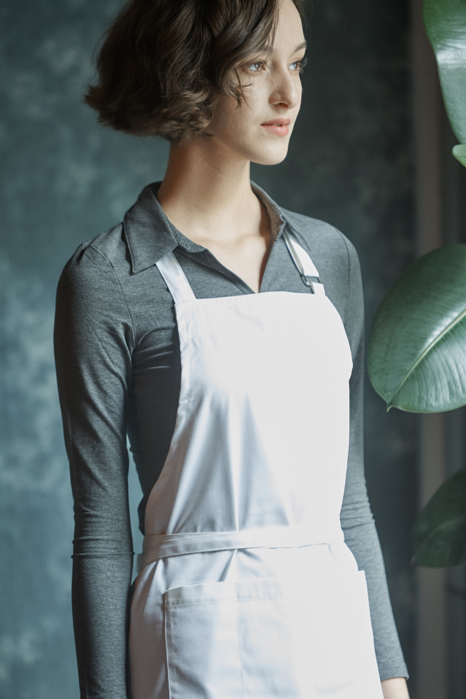 Halter apron skirt with slit hem - white - unisex #443-1