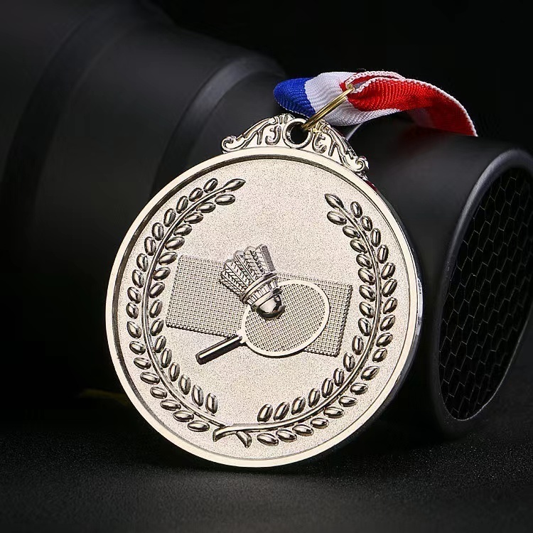 2025 H Sports Custom Metal Badminton Medal Cup with Gold Medal for Championship,ブルーアークスポーツ