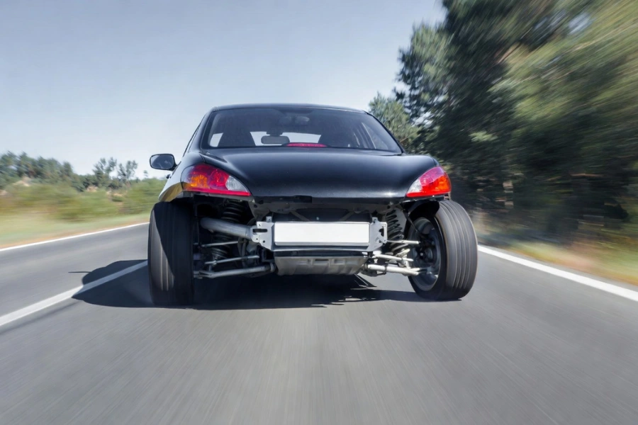 Brake dive as one of the common Signs of Suspension Problems caused by worn shocks