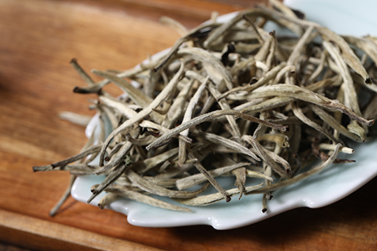 Fengqing Baihao Yinzhen Tea
