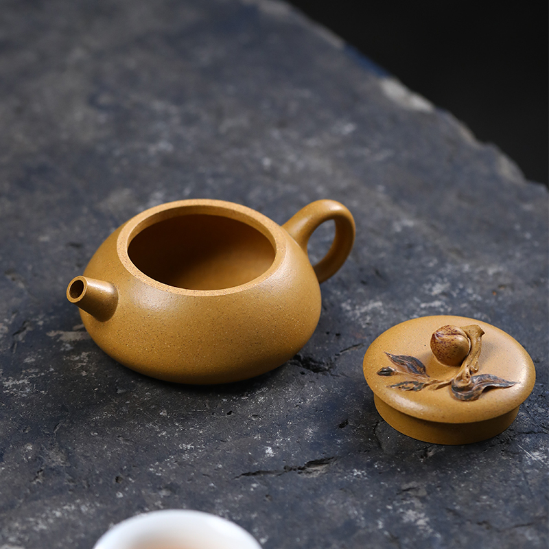 Yixing Purple Clay Teapot Famous Teapot All Handmade Raw Ore Gold Section Clay Longevity Peach Teapot for Self-use Teapots