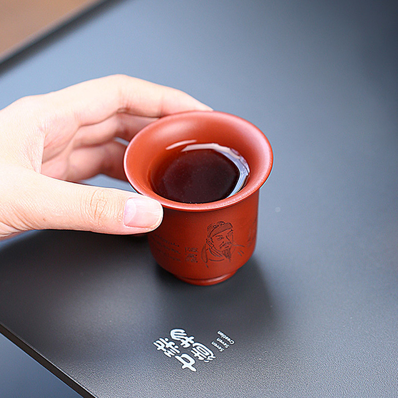 Yixing zisha clayhand-engraved and painted cup