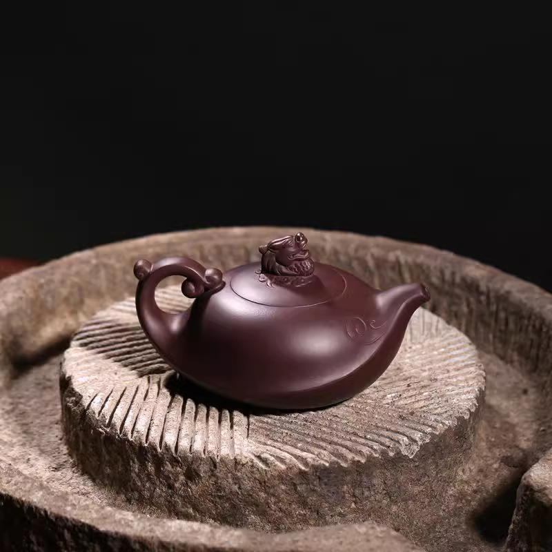Yixing Purple Clay Teapot Original purple clay Master hand made auspicious Boutique Teapot Large capacity 280ml